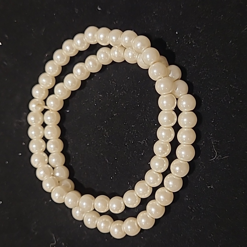 Faux Pearl Stretch Bracelets